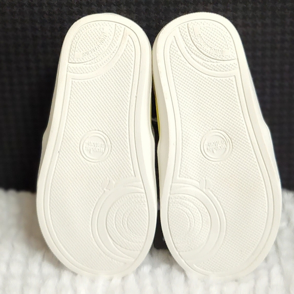 NEW WITH TAGS Wonder Nation Girl Slip On Sneakers Yellow Size 7 - Picture 12 of 12